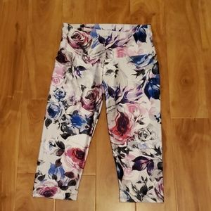 Flower capris
